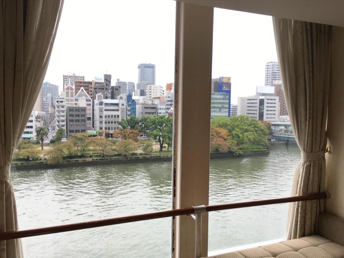Hotel Osaka Castle Exterior photo